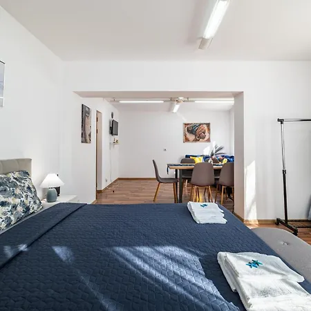 Excellent 2br Flat In Downtown Appartamento *