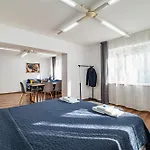 Excellent 2br Flat In Downtown 公寓 *