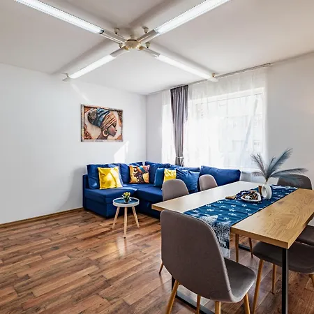 Excellent 2br Flat In Downtown * Варна