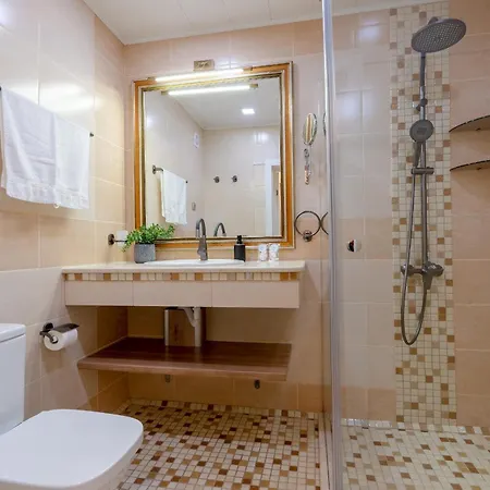 Excellent 2br Flat In Downtown Appartement