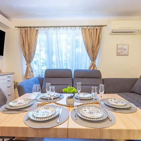 Excellent 2br Flat In Downtown Appartement