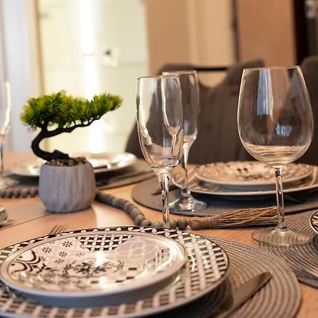 Excellent 2br Flat In Downtown Appartement Varna