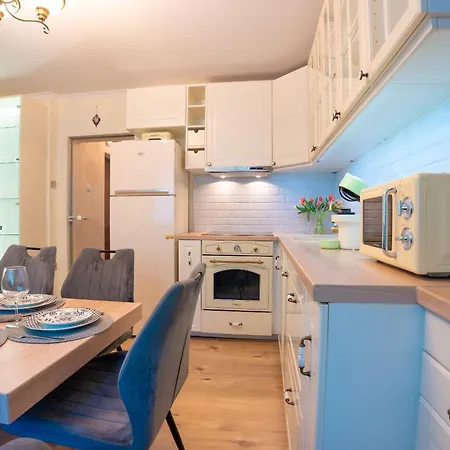 Excellent 2br Flat In Downtown * Varna