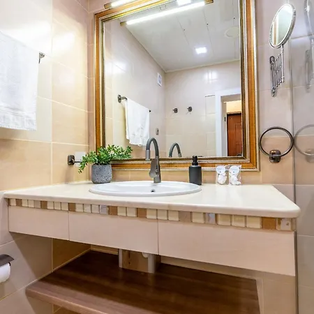 Excellent 2br Flat In Downtown * Varna